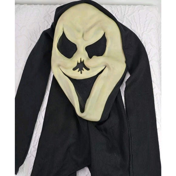 Scream Ghostface Mask Glow In The Dark Horror Costume Rubies Costume Vintage - Picture 1 of 7